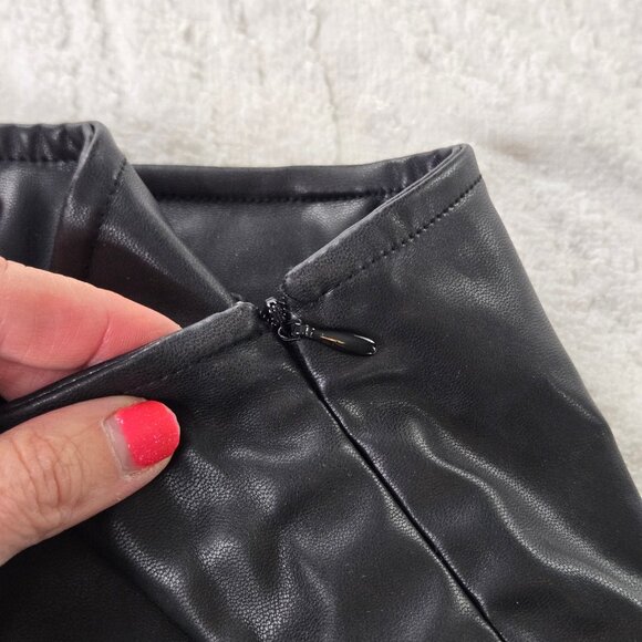 🎄 Fashion Nova EUC faux leather lace mini skirt XL Juniors black - Picture 6 of 14